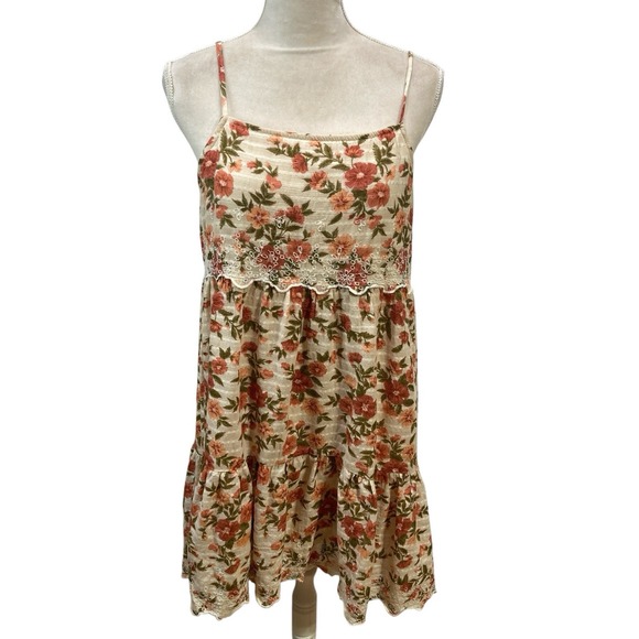 American Eagle Outfitters Dresses & Skirts - American Eagle Floral Sundress M Embroidered Tiered Cottage‎ core Babydoll Dress